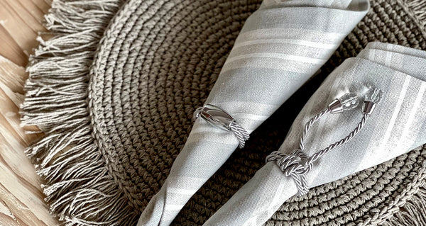 5 fáciles y lindas formas de poner las servilletas de tela