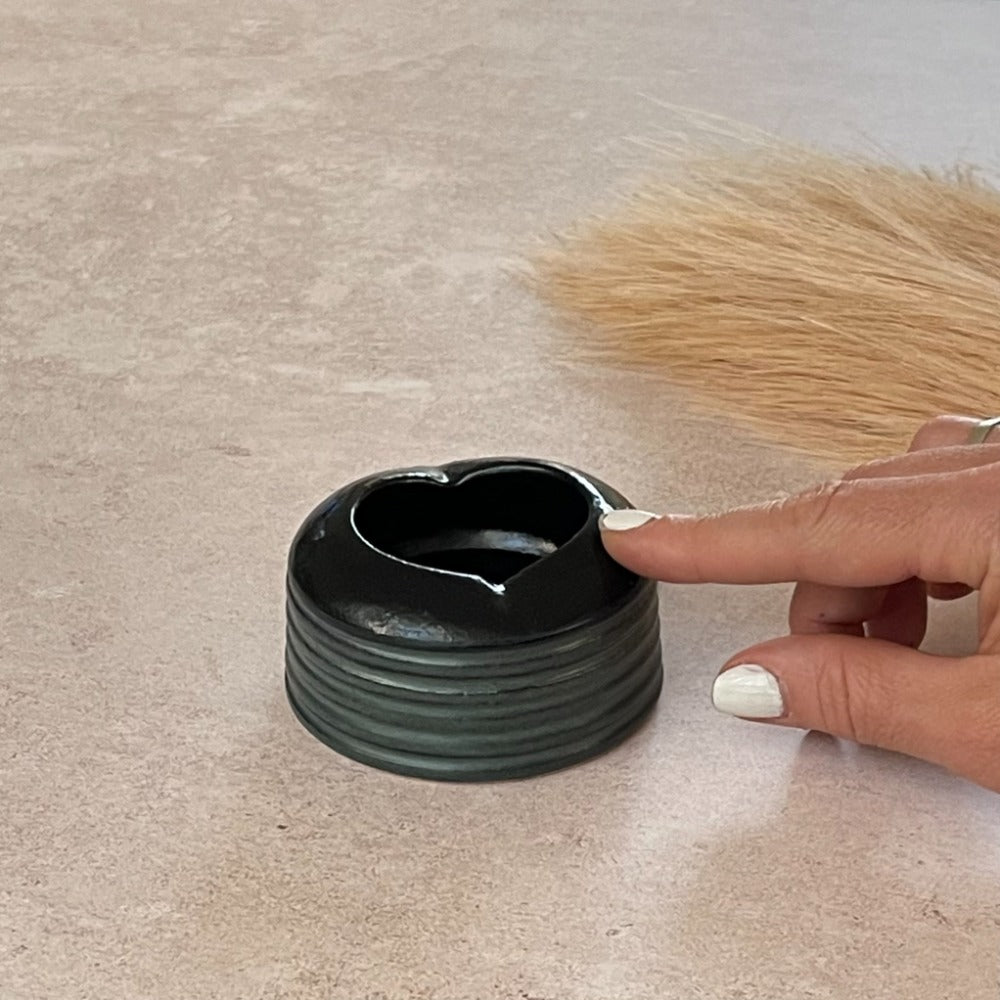 Cenicero Estriado Verde Oscuro - Cenicero