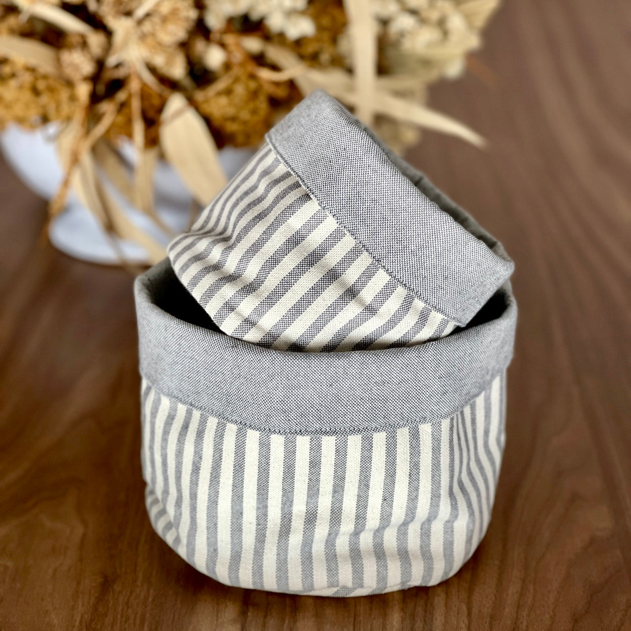 Stella Rayas Grises - Canasta para Pan