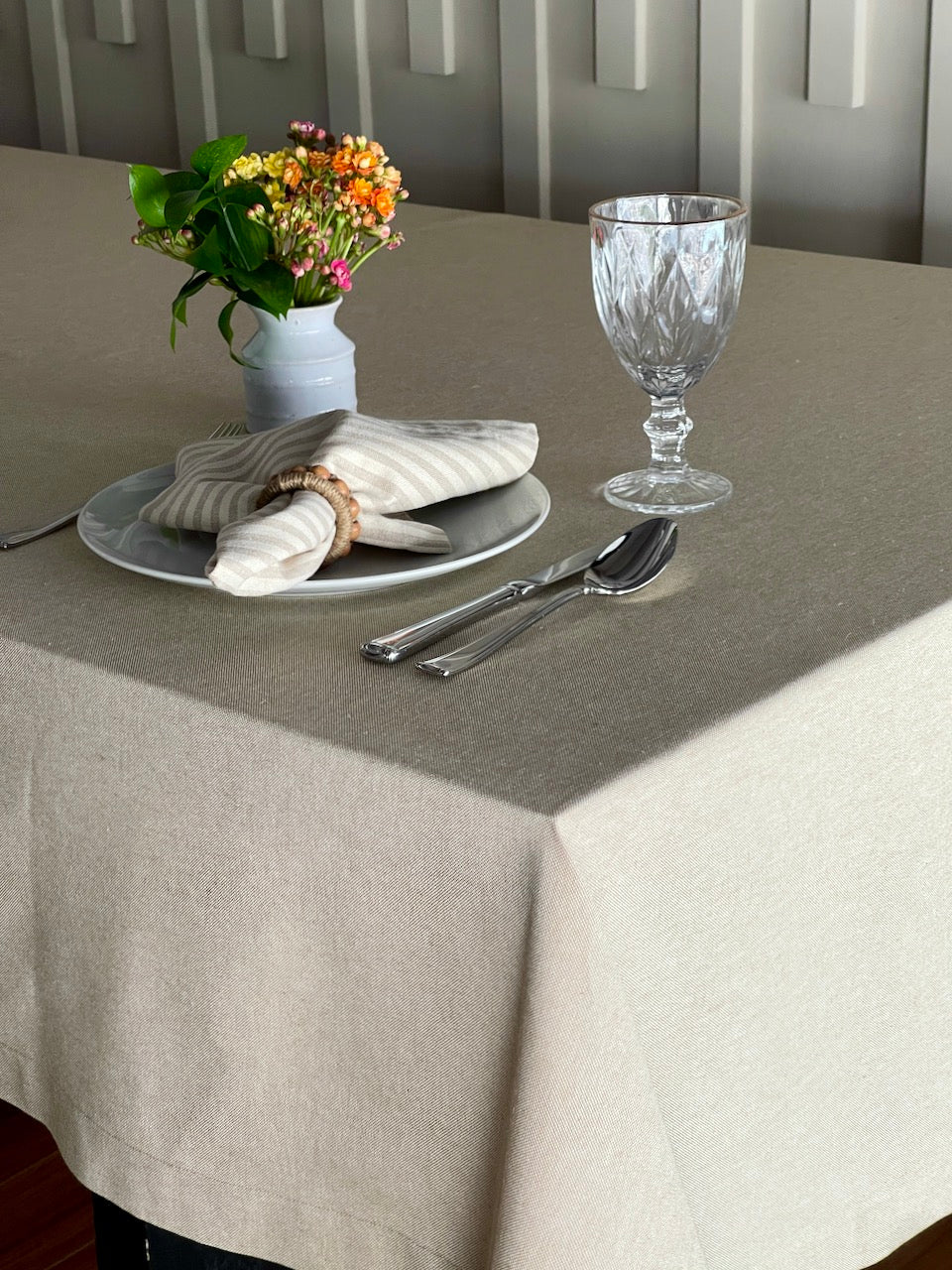 Stella Lisa Beige Mantel De Mesa - Main Image