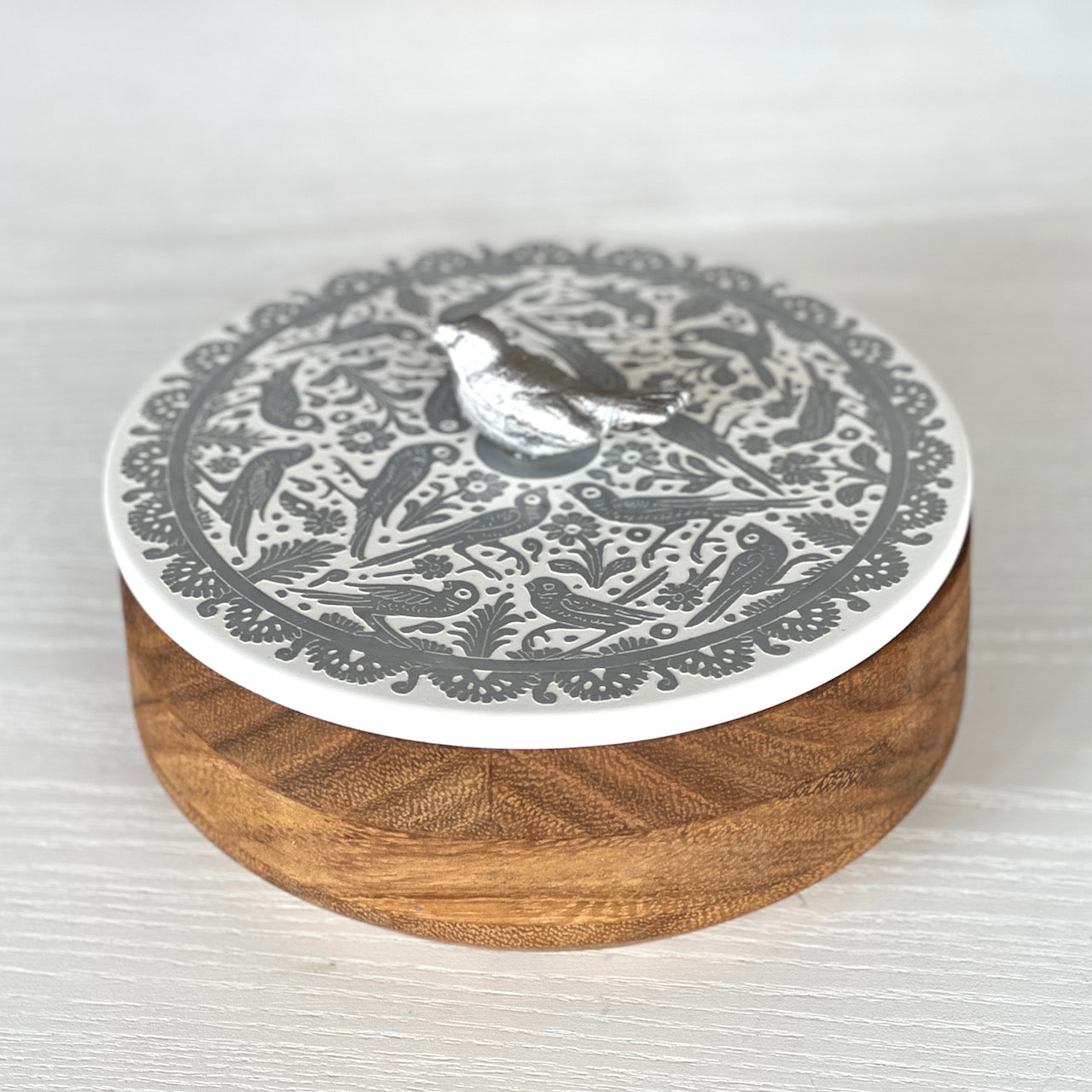 Döni Gris Pájaro Dorado - Tortillero de Madera